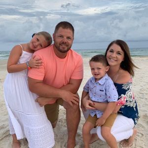 Meet your Posher, Whitney